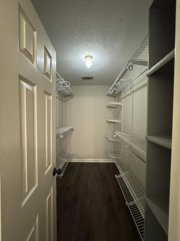 Building Photo - 102 S Gala Ct