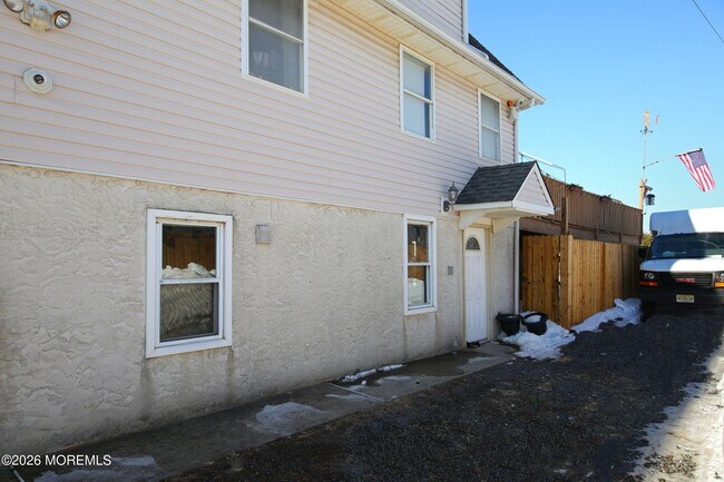 Building Photo - 60 Mathews St