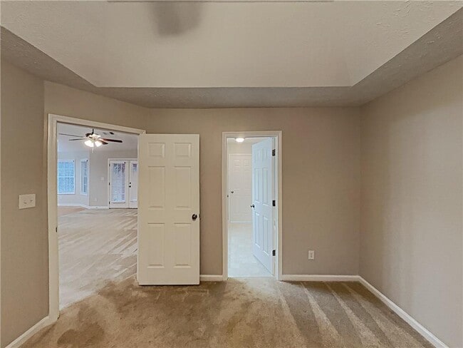 Building Photo - 187 Alexis Dr