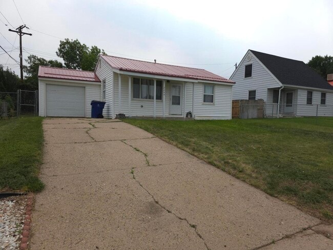 Building Photo - 2644 Barela St