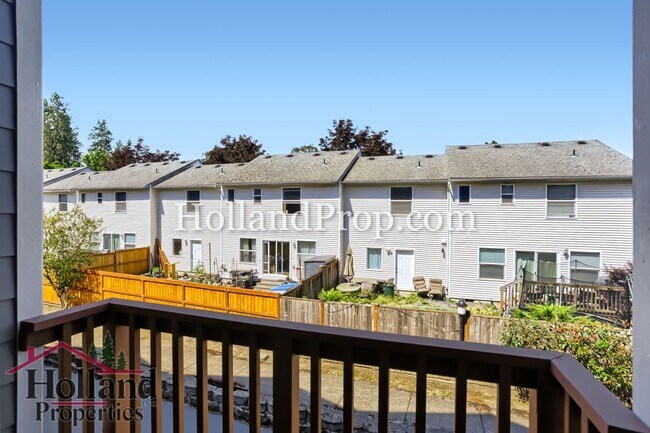 Building Photo - Modern Townhome with Dual Primary Suites & 2-Car Garage in Prime Beaverton Location