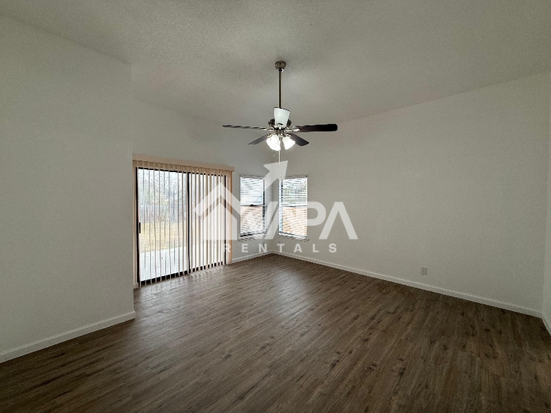 Building Photo - 7102 Grassy Trail