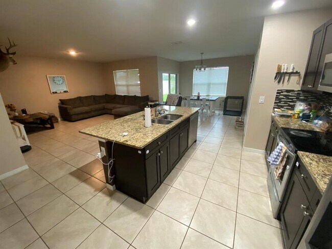 Building Photo - 4058 Silverstream Terrace