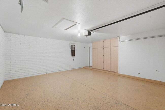 Building Photo - 6302 E Cochise Rd