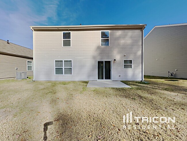 Building Photo - 260 Millen Dr
