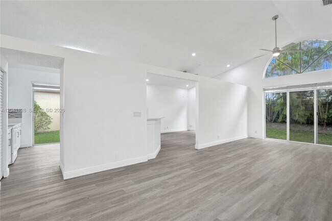Building Photo - 6931 NW 34th St