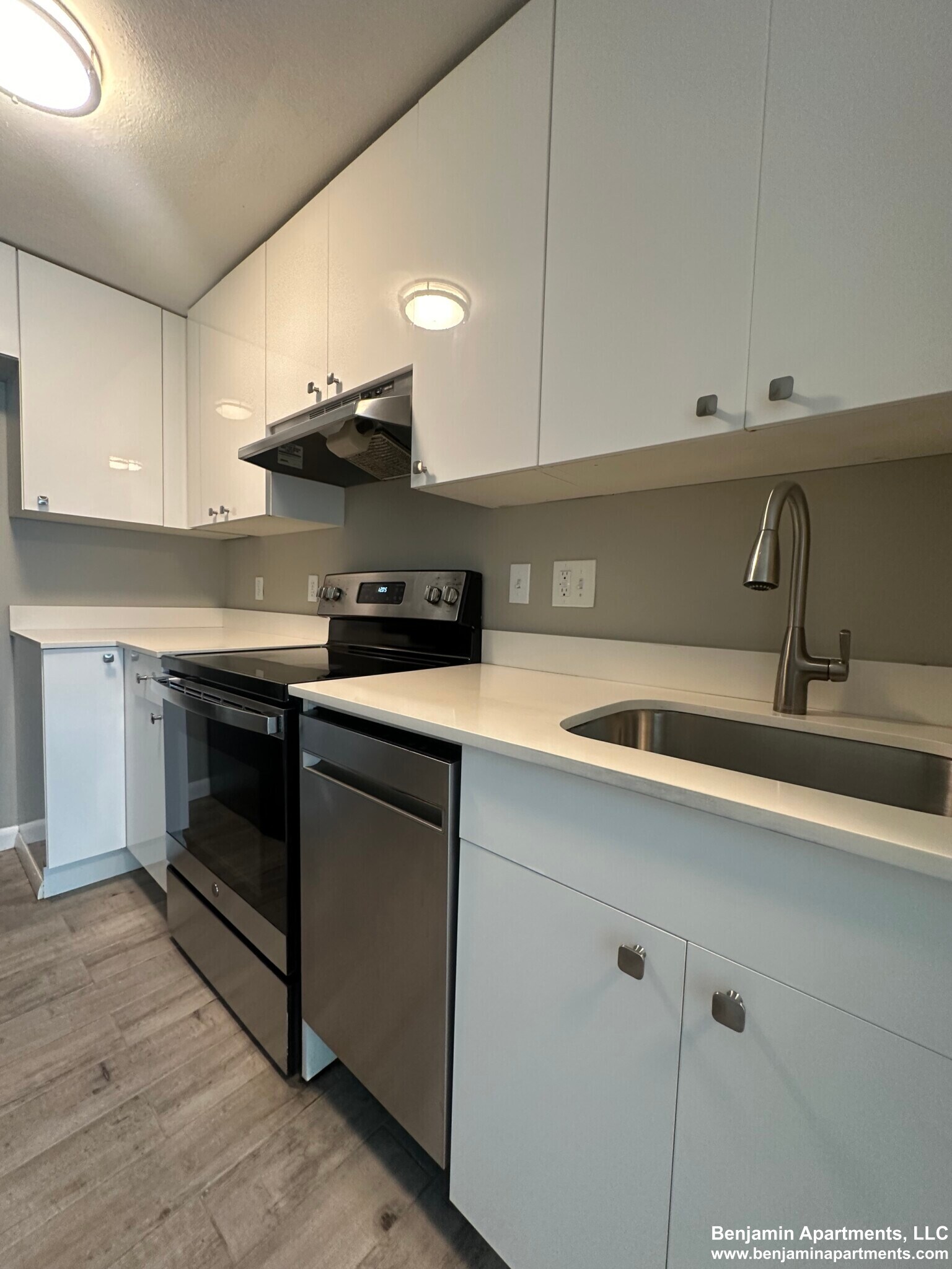 Building Photo - 50 Evergreen St