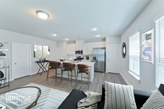 Building Photo - 305 Huisache St