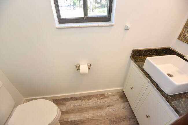 Building Photo - 40 River Ridge Trail