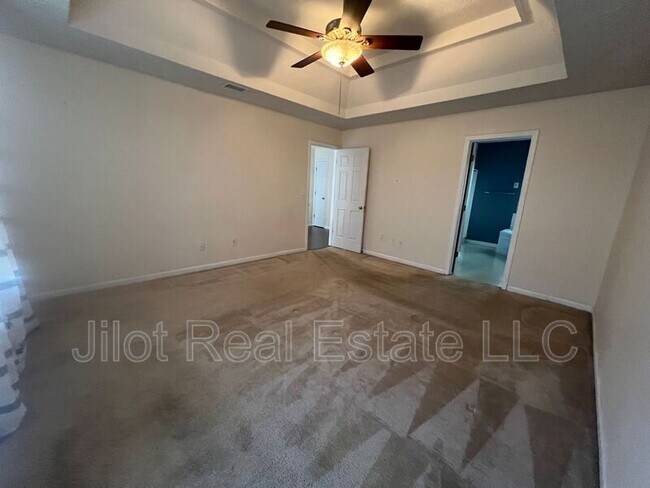 Building Photo - 1640 Bennett Dr