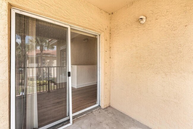 Building Photo - 10336 Fox Trail Rd S