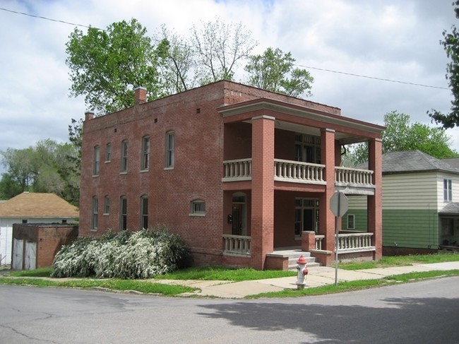 Building Photo - Museum Hill