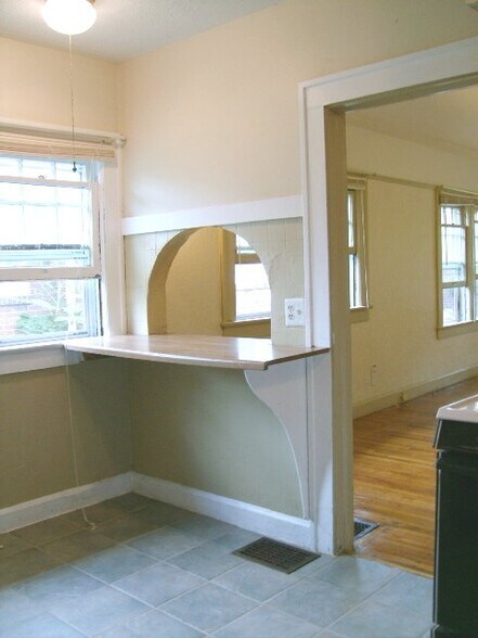 Building Photo - 3058 Brookside Pkwy N Dr