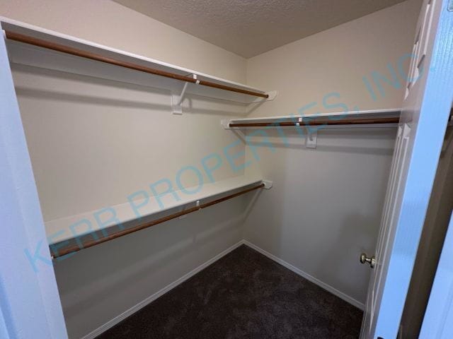 Building Photo - Spacious 4-Bed Oasis with 2.5 Baths in Cla...