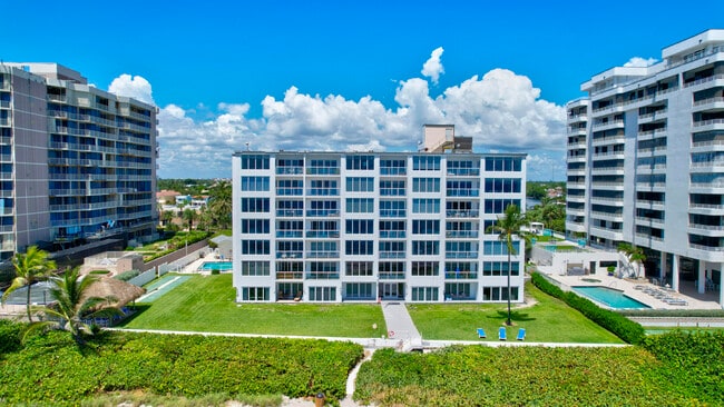 Building Photo - 2909 S Ocean Blvd