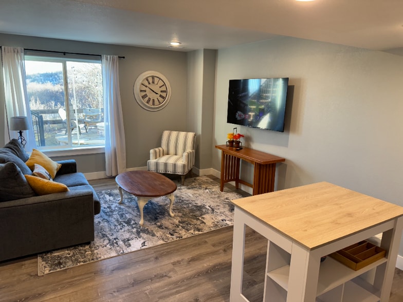 Building Photo - 1832 Sapling Ct