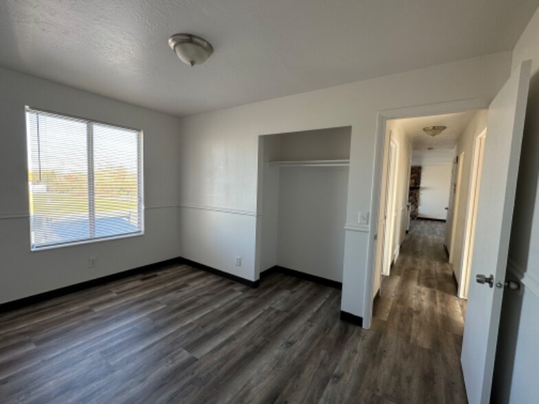 Building Photo - 535 W 400 N