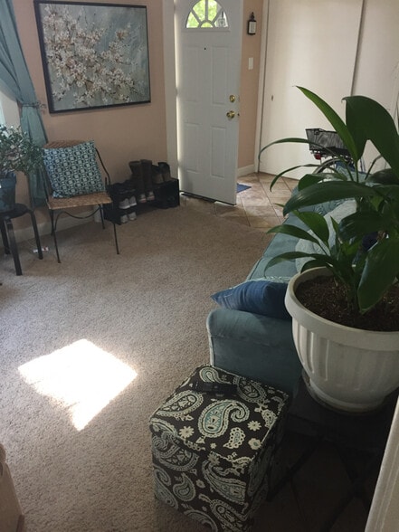 Building Photo - 213 NW 11th St