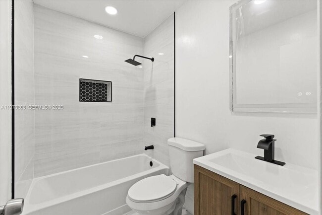 Building Photo - 9701 W Daffodil Ln