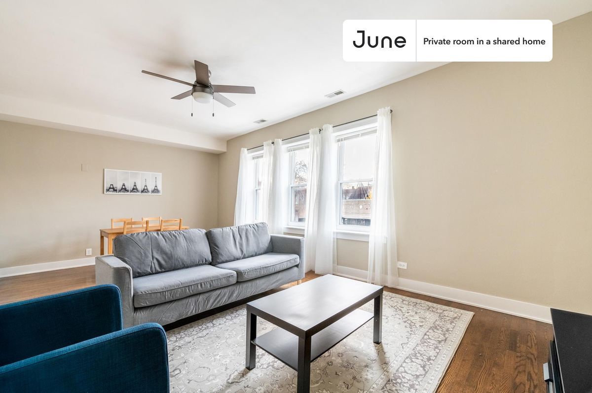 Building Photo - Room in Shared 3 bed/1 bath home