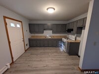 Building Photo - 998 Campbell Ave