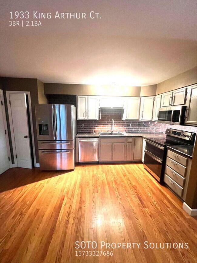 Building Photo - 1933 King Arthur Ct