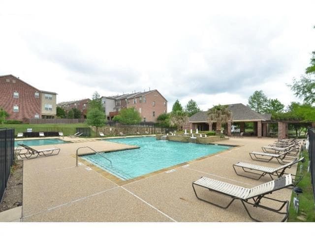 Building Photo - 2653 Jackson Dr