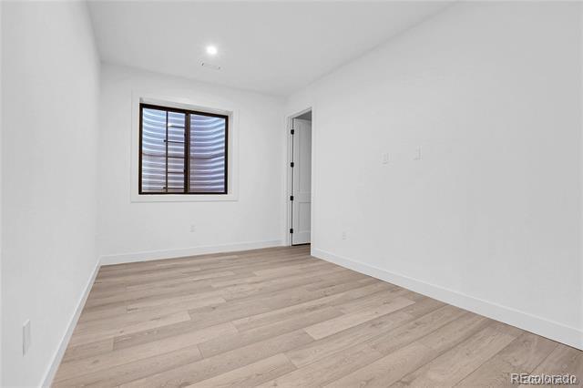 Building Photo - 1491 S York St