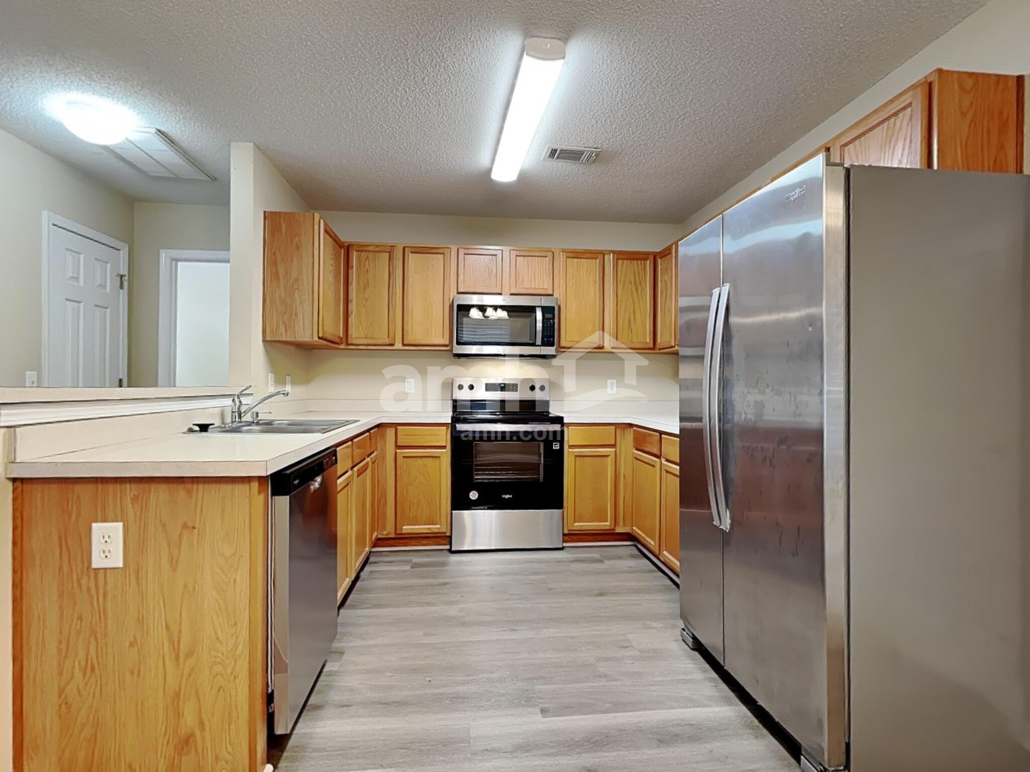 Building Photo - 20 Willow Lakes Dr
