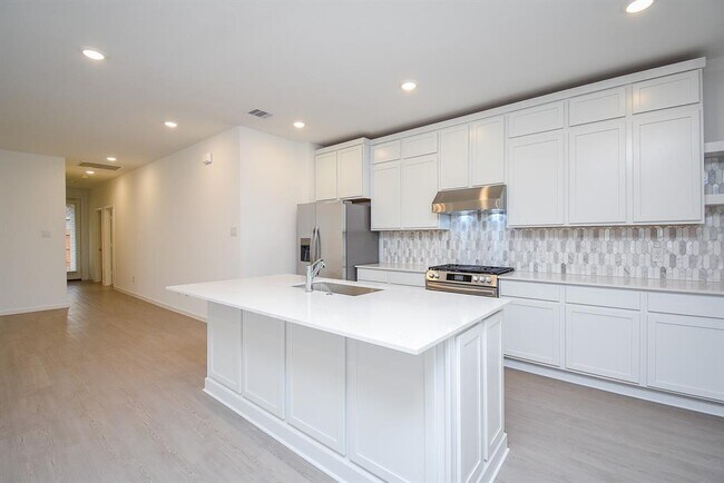 Building Photo - 6307 Serenity View Ln