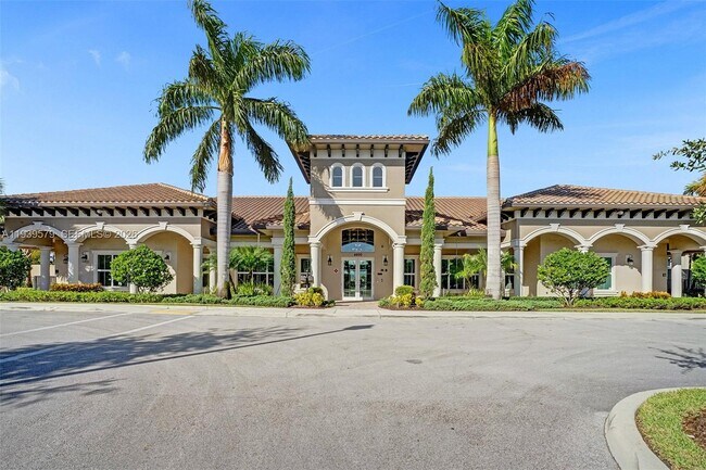 Building Photo - 4764 Eucalyptus Dr