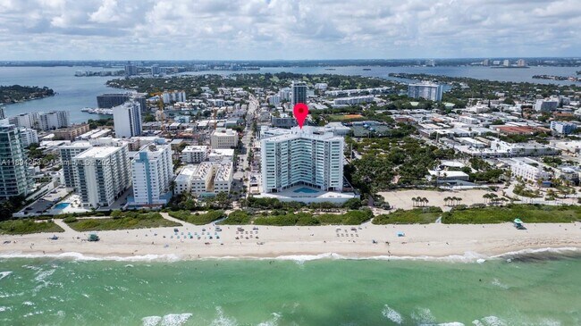 Building Photo - 7135 Collins Ave