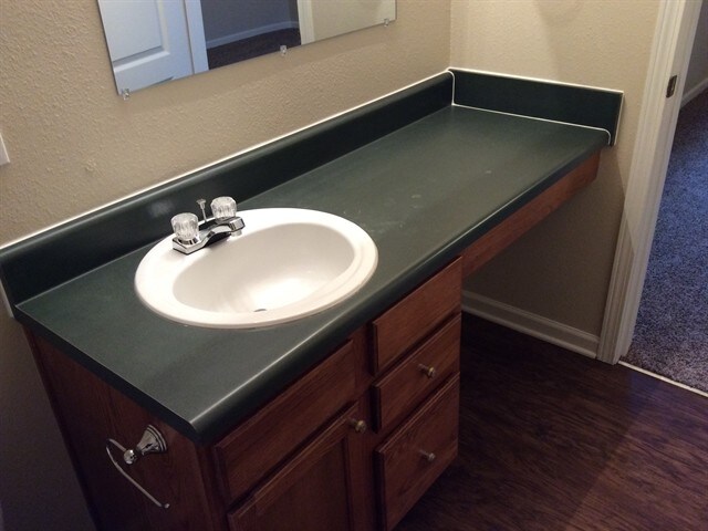 Building Photo - 726 Cheswick Ave