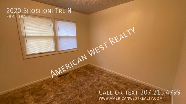 Building Photo - 2020 Shoshone Trail N