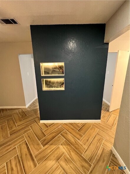 Building Photo - 303 Erby Ave