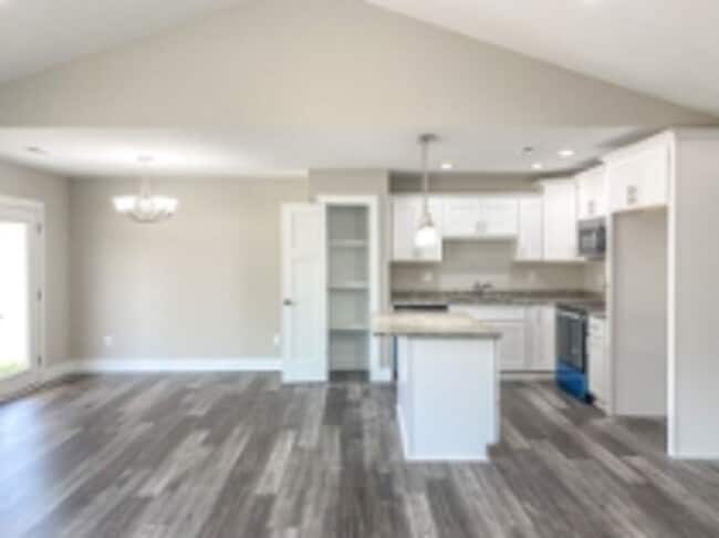 Building Photo - 173 Falling Creek Rd