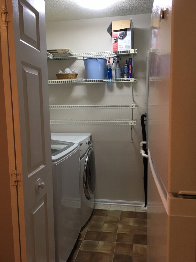 Laundry room - 6140 Gray Gate Ln