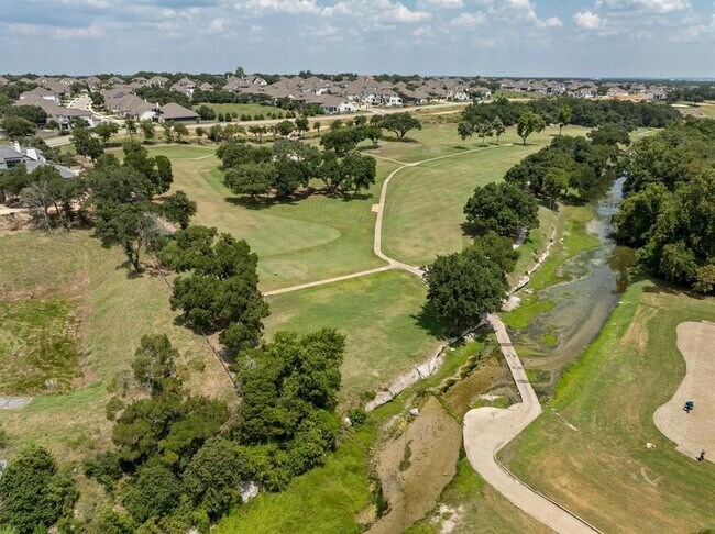 Building Photo - 204 Belford St