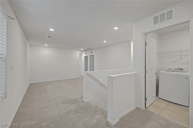 Building Photo - 8454 Vacarez Dr