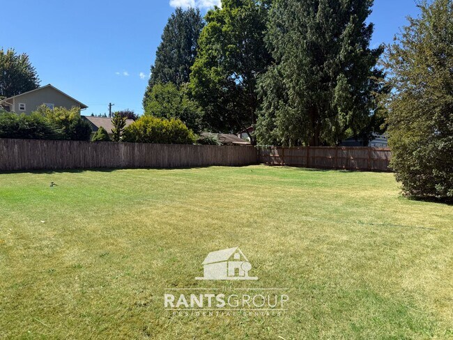 Building Photo - Spacious 3-Bed 2-Bath Tumwater Home with Large Yard! Close to I-5!