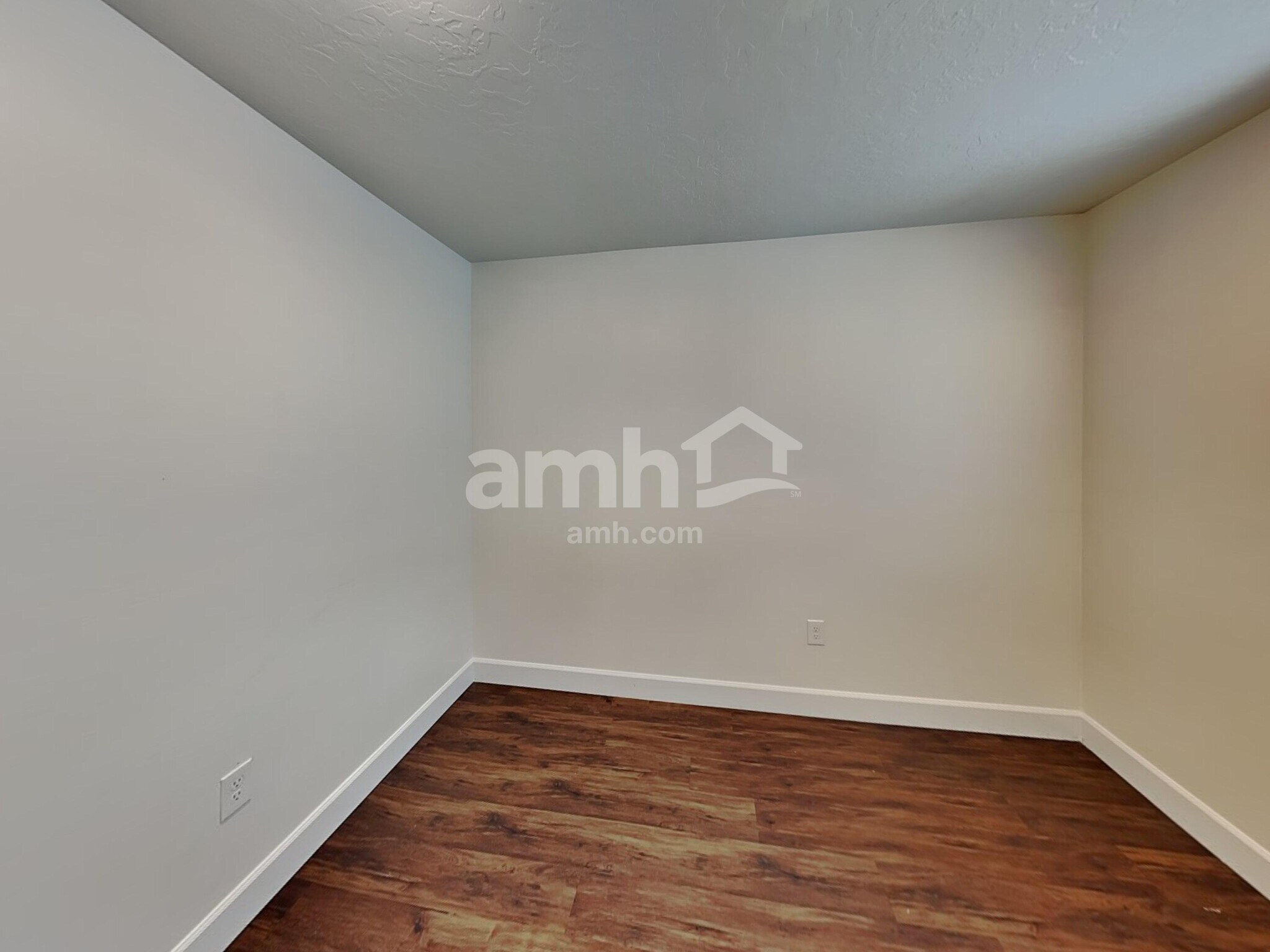 Building Photo - 1278 Vlg Grn Trl