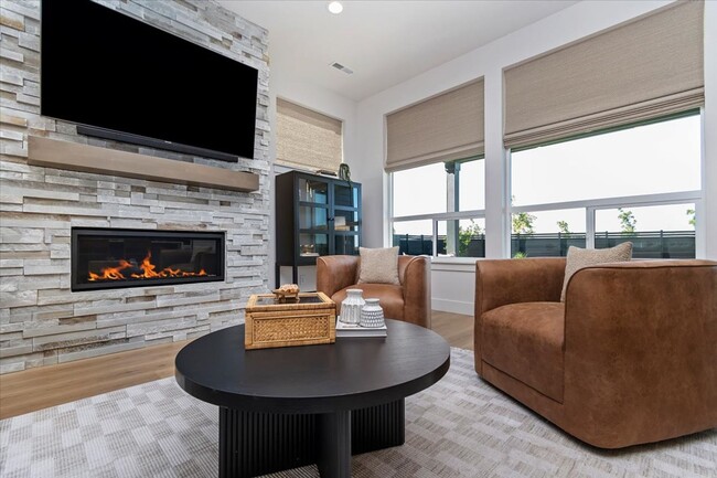 Building Photo - Custom Model Home on the Meridian Bluff