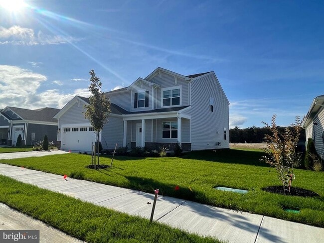 Building Photo - 33016 Blue Iris Rd