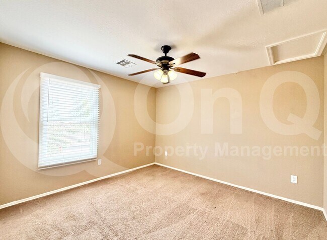 Building Photo - 17143 W Tara Ln