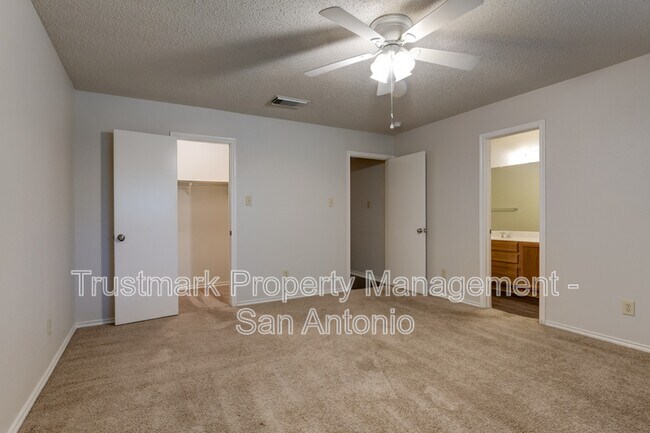 Building Photo - 3313 Fresno Pl