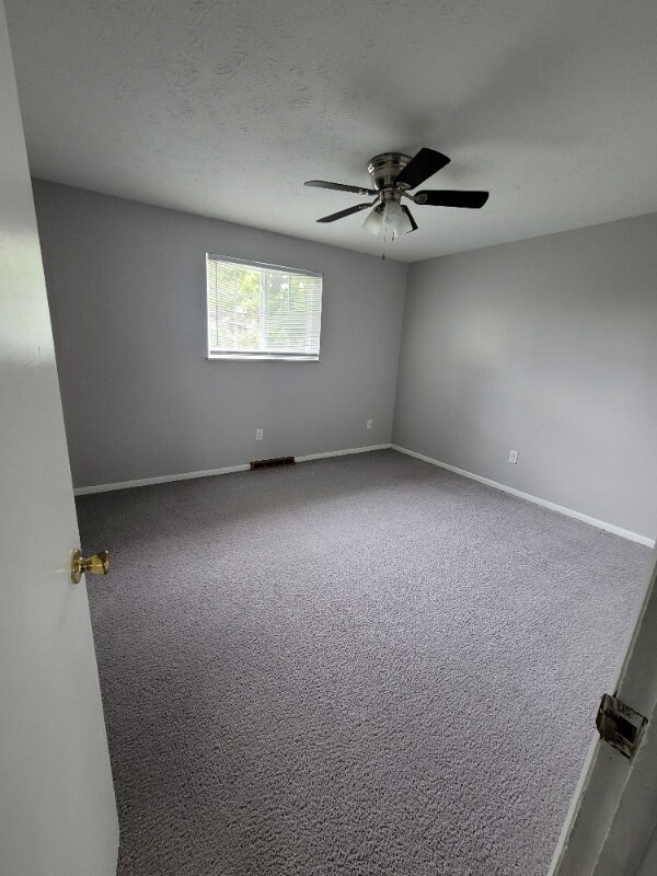 Building Photo - 4624 Applegrove St NW