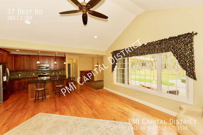 Building Photo - 37 Best Rd