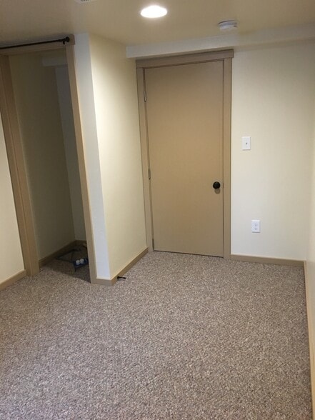 Building Photo - 323 Eddy Ave