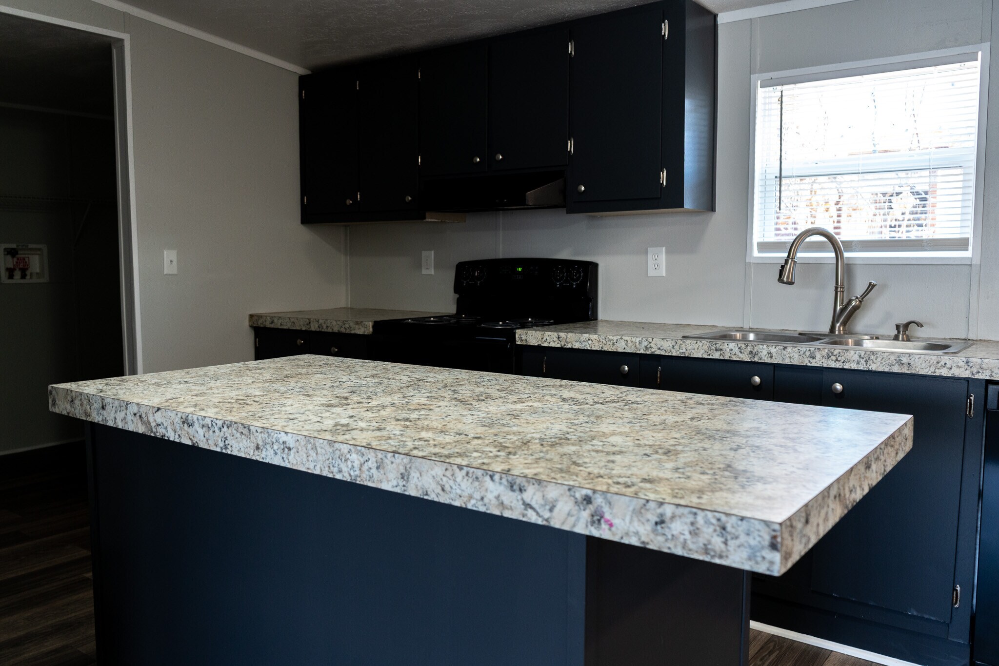 Building Photo - 120A Parker Dr