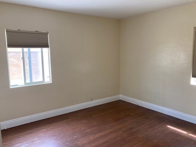 Bedroom #2 - 850 Warren Ave
